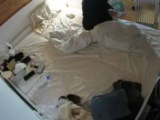 Camsoda Sex Cam of voyeurcam-julmodels-greybed-1