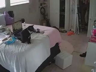 Camsoda Live Sex Cam of voyeurcam-house-charleys-room