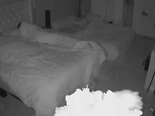 Camsoda Private Sex Chat of voyeurcam-house-charleys-room