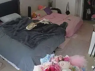 Camsoda Live Sex Cam of voyeurcam-house-charleys-room