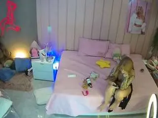 Camsoda Live Porn of voyeurcam-casa-salsa-bedroom-1