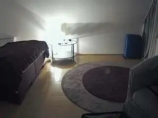 Camsoda Live Sex Cam of voyeurcam-julmodels-whitebed-6