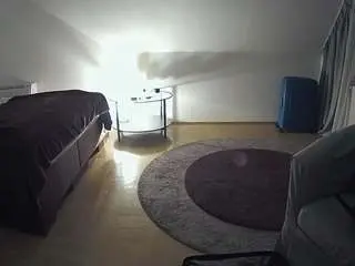 Camsoda Watch Live Sex Cams of voyeurcam-julmodels-whitebed-6