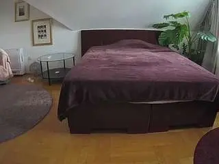 Camsoda Watch Live Sex Cams of voyeurcam-julmodels-whitebed-6
