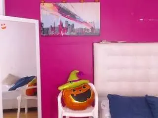 tiny-whore18 from camsoda