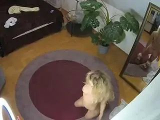 Camsoda Adult Webcams of voyeurcam-julmodels-whitebed-5