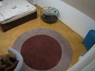 Camsoda Adult Webcams of voyeurcam-julmodels-whitebed-5