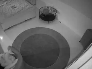 Camsoda Nude Webcam of voyeurcam-julmodels-whitebed-5