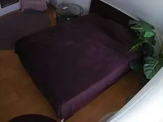 Camsoda Private Sex Chat of voyeurcam-julmodels-whitebed-5