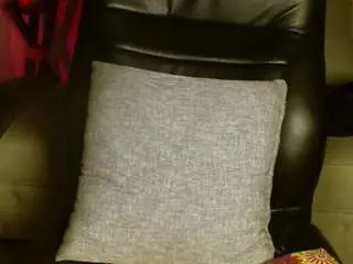 alexxia13 from camsoda