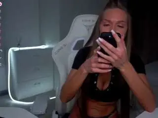 Camsoda Watch Live Sex Cams of evelina-fox