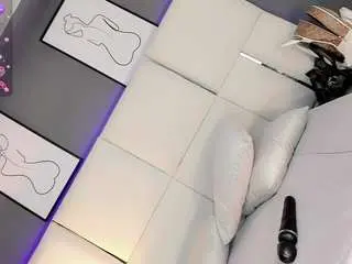 Camsoda Free Porn Cam of manellyksparklee