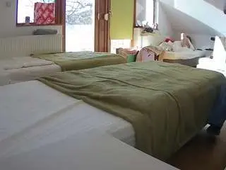 Camsoda Sex Chat of voyeurcam-julmodels-bed-2