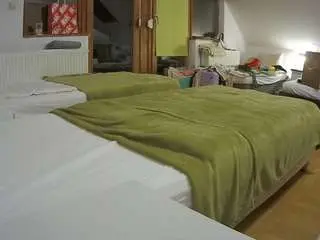 Camsoda Adult Webcam of voyeurcam-julmodels-bed-2