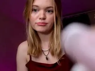 elioraa from camsoda