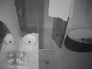 Camsoda Sex Cam of voyeurcam-casa-salsa-bathroom-6