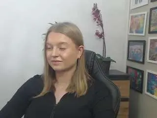 ericalust from camsoda