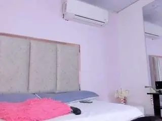 Camsoda Live Sex Cam of carolyne-parker