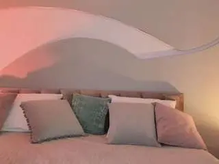 Camsoda Watch Live Sex Cams of nicolle-w