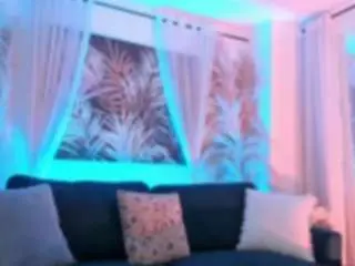 Camsoda Adult Webcams of nicolle-w