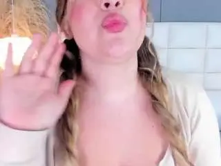 Camsoda Watch Live Sex Cams of miaavixenn