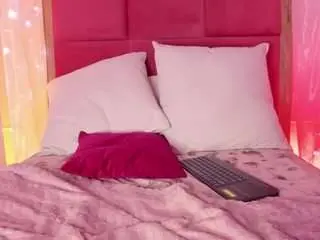 Camsoda Private Sex Chat of lia-thompsom