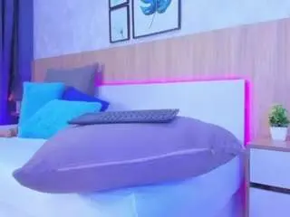 Camsoda Nude Webcam of alanna-hank