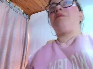 Camsoda Live Sex Cam of zoecurvy