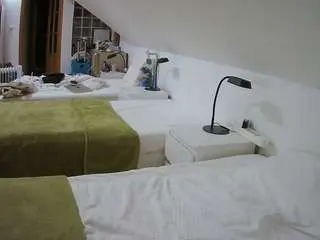 Camsoda Adult Video Chat of voyeurcam-julmodels-bed-3