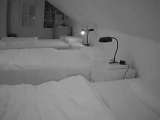 Camsoda Best live sex cam show of voyeurcam-julmodels-bed-3