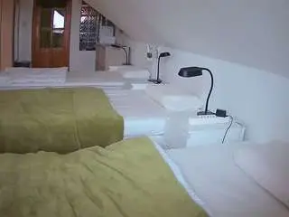 Camsoda Live Sex Cam of voyeurcam-julmodels-bed-3