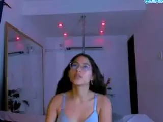 Camsoda Sex Chat of kiinkyfantasy