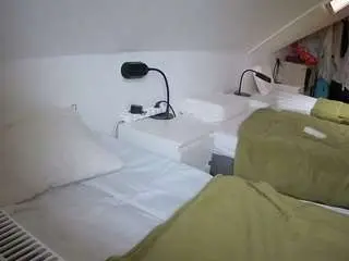 Camsoda Free Live Porn of voyeurcam-julmodels-bed-4