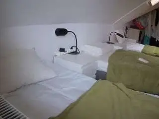 Camsoda Best live sex cam show of voyeurcam-julmodels-bed-4