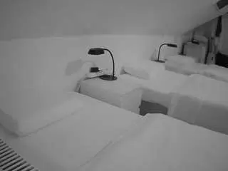 Camsoda Adult Webcam of voyeurcam-julmodels-bed-4