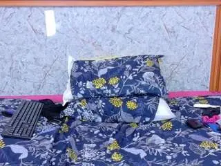 Camsoda Private Sex Chat of nia-evans