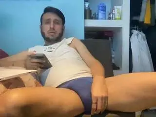 alexitho35 from camsoda