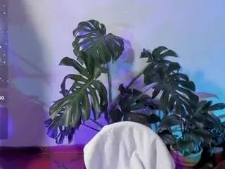 Camsoda Sex Chat of cute-berry