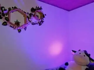 Camsoda Live Sex Cam of lola-leah