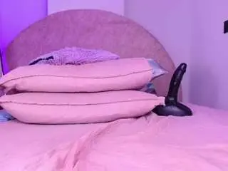 Camsoda Nude Webcam of violetta-lond