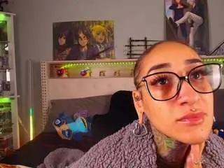 Camsoda Nude Webcam of starryari69