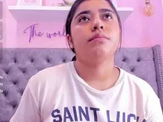 Camsoda Adult Webcam of sophiia-77