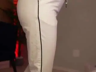 Camsoda Watch Live Sex Cams of leahsauvage