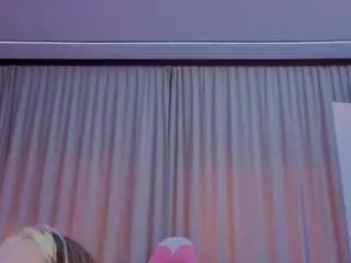 Camsoda Live Sex Cam of reina-cummingss