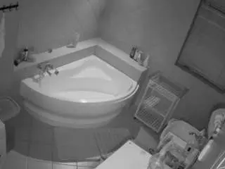 Camsoda Live Porn of voyeurcam-julmodels-bath-1st-2