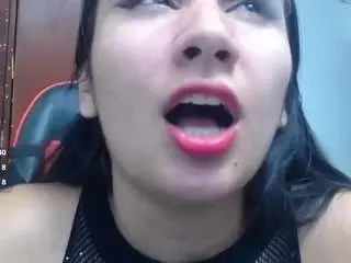 Camsoda Live Sex of maylin-horny19