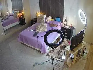 Camsoda Nude Webcam of voyeurcam-casa-salsa-bedroom-4