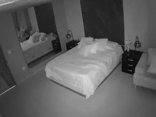 Camsoda Live Sex of voyeurcam-casa-salsa-bedroom-4