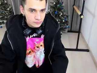 Camsoda Nude Webcam of andrewclar