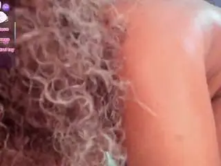 Camsoda Watch Live Sex Cams of riri-brunnete